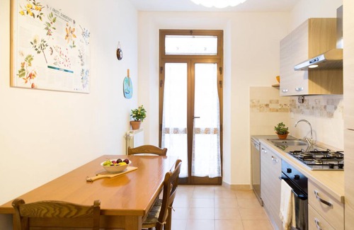 Vecchiano Apartment | 100 m² Apartment ∙ 2 bedrooms ∙ 5 guests
