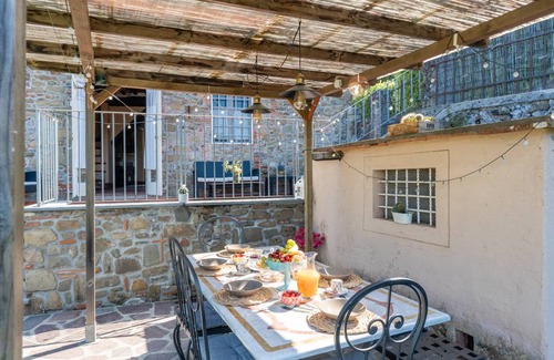 Villabuona House | 100 m² House ∙ 4 bedrooms ∙ 10 guests