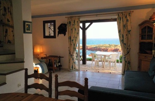 Antheor House | 100 m² House ∙ 2 bedrooms ∙ 6 guests