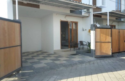 Denpasar Barat House | 100 m² House ∙ 2 bedrooms ∙ 4 guests