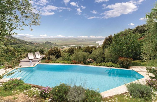Massaciuccoli House | 100 m² House ∙ 3 bedrooms ∙ 5 guests