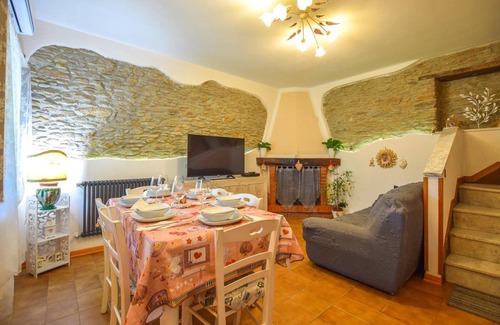 Strettoia House | 100 m² Maisonette ∙ 3 bedrooms ∙ 5 guests