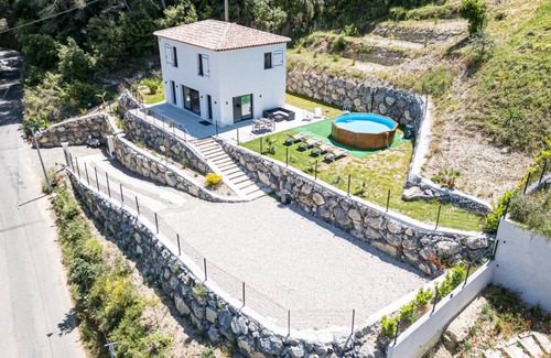 Colomars Villa | 100 m² Villa ∙ 3 bedrooms ∙ 6 guests