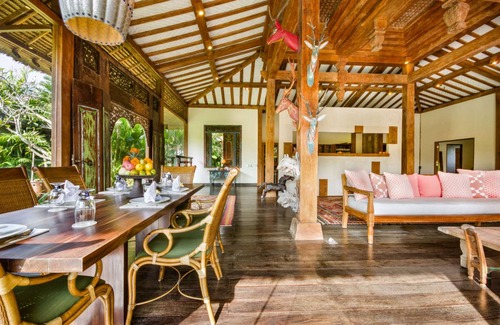 Berawa Villa | 1000 m² Villa ∙ 7 bedrooms ∙ 14 guests