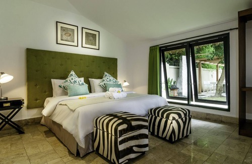 Sanur Kauh Villa | 11 BDR Estate, 5* Luxury, Walk to Beach