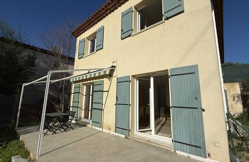 Chateauneuf-Grasse House | 110 m² House ∙ 4 bedrooms ∙ 7 guests