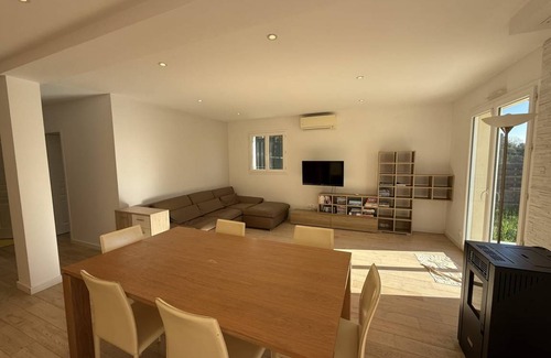 Chateauneuf-Grasse House | 110 m² House ∙ 4 bedrooms ∙ 7 guests