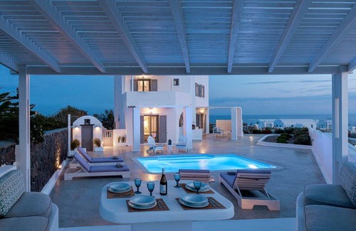 Akrotiri House | 111 m² House ∙ 3 bedrooms ∙ 6 guests