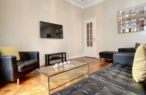Nice City Centre Apartment | 115 m² Apartment ∙ 3 bedrooms ∙ 6 guests