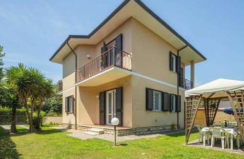 Marina di Pietrasanta Other | 120 m² Accommodation ∙ 4 bedrooms ∙ 8 guests