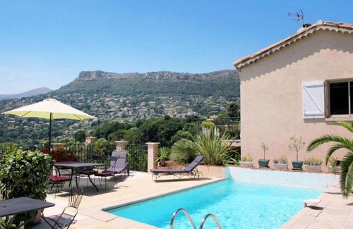 Vence House | 120 m² House ∙ 3 bedrooms ∙ 6 guests