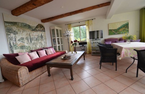 Vence House | 120 m² House ∙ 3 bedrooms ∙ 6 guests