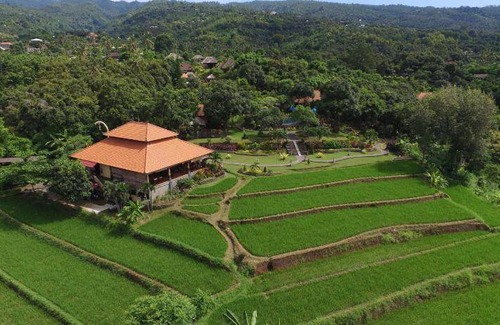Kayu Putih Resort | 120 m² Resort ∙ 2 bedrooms ∙ 127 guests
