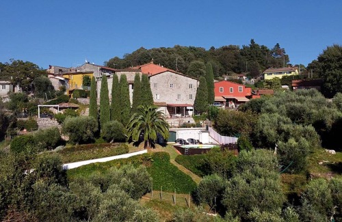 Chiatri Villa | 120 m² Villa ∙ 4 bedrooms ∙ 8 guests