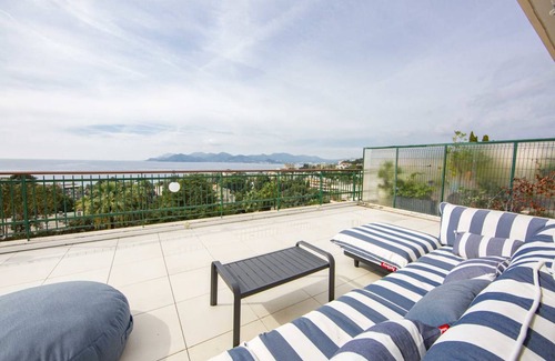 La Croix des Gardes Condo | 125 m² Condo ∙ 3 bedrooms ∙ 6 guests