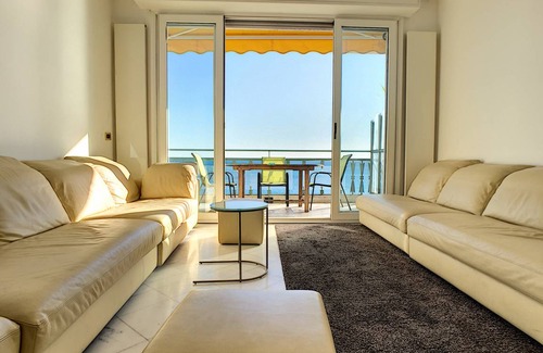 Carre d'Or Apartment | 130 m² Apartment ∙ 3 bedrooms ∙ 5 guests