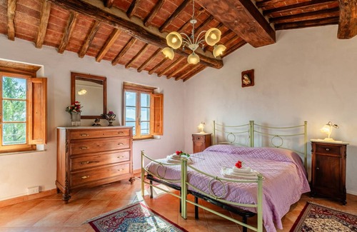 Petrognano House | 130 m² House ∙ 3 bedrooms ∙ 6 guests