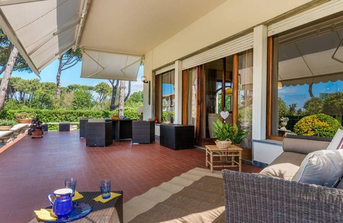 Cinquale Villa | 139 m² Villa ∙ 4 bedrooms ∙ 8 guests