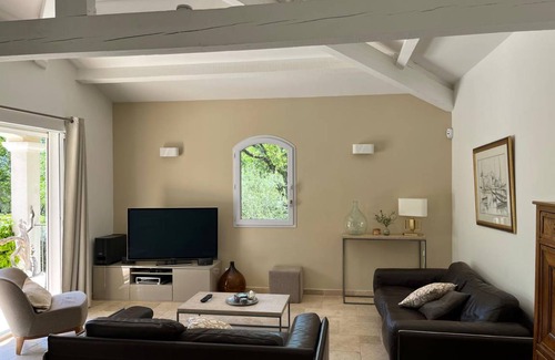 Saint-Paul-en-Foret Villa | 150 m² Villa ∙ 4 bedrooms ∙ 8 guests