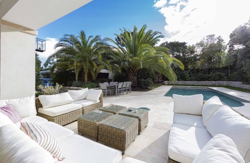 Cap-d'Antibes Villa | 150 m² Villa ∙ 4 bedrooms ∙ 8 guests