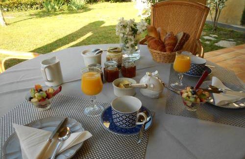 Le Rouret Bed & Breakfast | 16 m² Bed and breakfast ∙ 3 guests