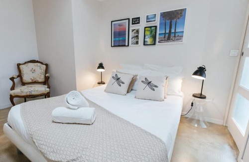 Old Town Apartment | #16 The Heart of the Old Town Nice AC 5 mins walk to Promenade des Anglais