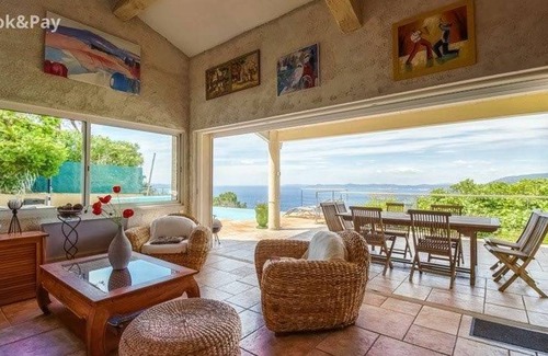 Le Rayol Villa | 160 m² Villa ∙ 4 bedrooms ∙ 9 guests