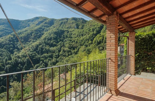 Stazzema Villa | 160 m² Villa ∙ 3 bedrooms ∙ 5 guests