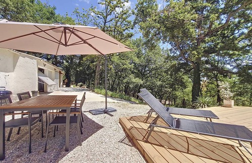 Mons House | 165 m² House ∙ 5 bedrooms ∙ 10 guests