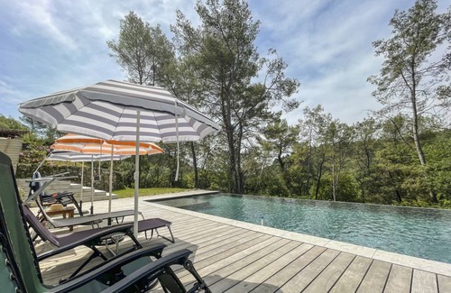 Tourrettes-sur-Loup Villa | 174 m² Villa ∙ 4 bedrooms ∙ 10 guests