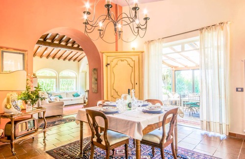 Livorno Villa | 180 m² Villa ∙ 3 bedrooms ∙ 8 guests