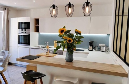 Gambetta Apartment | 2 bedroom, 4-6 pers., 5min to the beach, wifi, AC