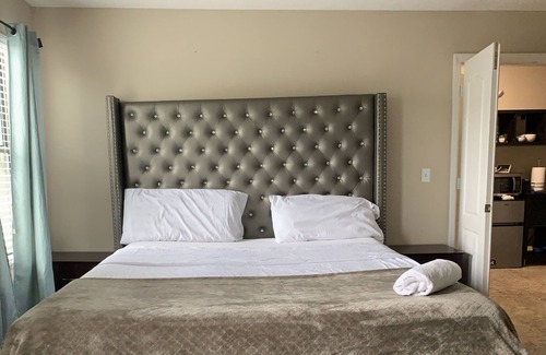 Cypress Pointe House | 2 bedrooms+2 Bathrooms Suites on the Second floor