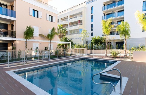 Pointe Croisette Apartment | 2-Br with Garden and Pool in the Heart of Palm Beach