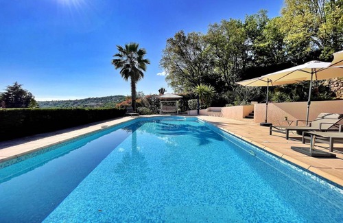 Les Adrets-de-l'Esterel House | 200 m² House ∙ 4 bedrooms ∙ 8 guests
