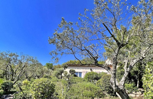 Les Adrets-de-l'Esterel House | 200 m² House ∙ 4 bedrooms ∙ 8 guests