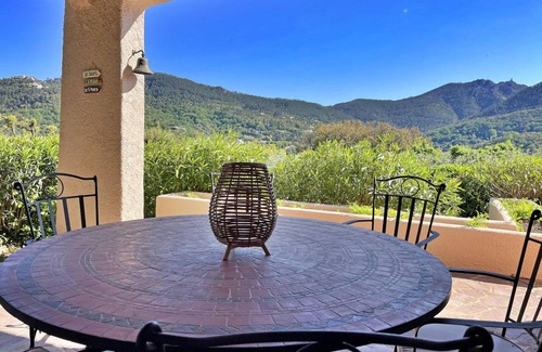 Les Adrets-de-l'Esterel House | 200 m² House ∙ 4 bedrooms ∙ 8 guests