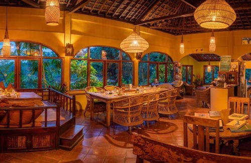 Selemadeg Bed & Breakfast | 200 m² Bed and breakfast ∙ 3 bedrooms ∙ 5 guests