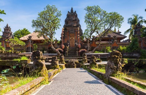 Kedewatan Villa | 200 m² Villa ∙ 2 bedrooms ∙ 4 guests