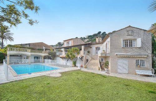 Golfe Juan Villa | 200 m² Villa ∙ 3 bedrooms ∙ 7 guests