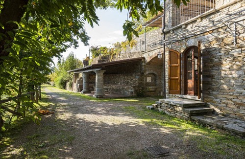 Montignoso Villa | 200 m² Villa ∙ 4 bedrooms ∙ 8 guests