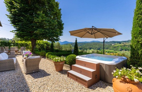 Lucca Villa | 200 m² Villa ∙ 4 bedrooms ∙ 8 guests