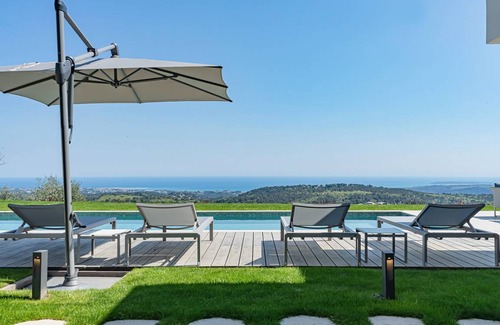 Vence Villa | 200 m² Villa ∙ 5 bedrooms ∙ 10 guests