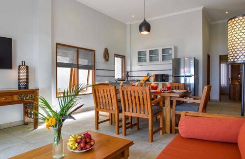 Lovina Villa | 2000 m² Villa ∙ 3 bedrooms ∙ 8 guests