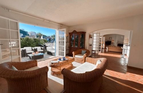 Port Grimaud House | 202 m² House ∙ 5 bedrooms ∙ 10 guests