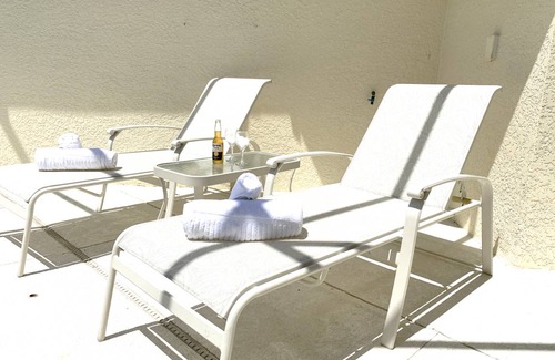 Trafalgar Village House | 205 m² House ∙ 4 bedrooms ∙ 8 guests