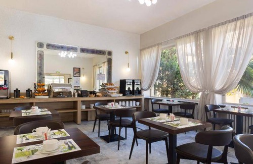 Les Baumettes Hotel | 21 m² Hotel ∙ 127 guests