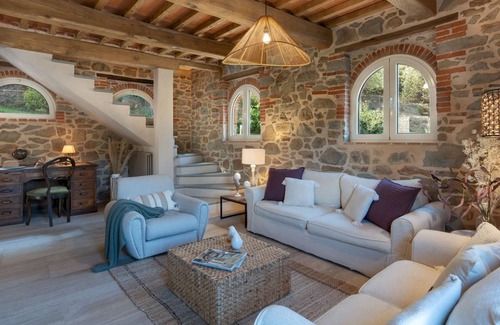 Pescia Villa | 210 m² Villa ∙ 4 bedrooms ∙ 8 guests