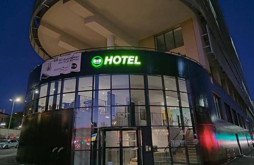 L'Arenas Hotel | 22 m² Hotel ∙ 4 guests