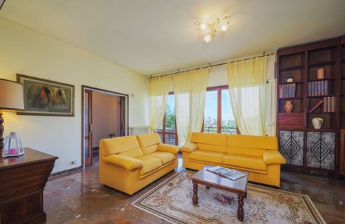 Monteggiori House | 220 m² House ∙ 5 bedrooms ∙ 10 guests